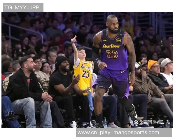 湖人队与开拓者在8月25日的精彩对决回顾与分析